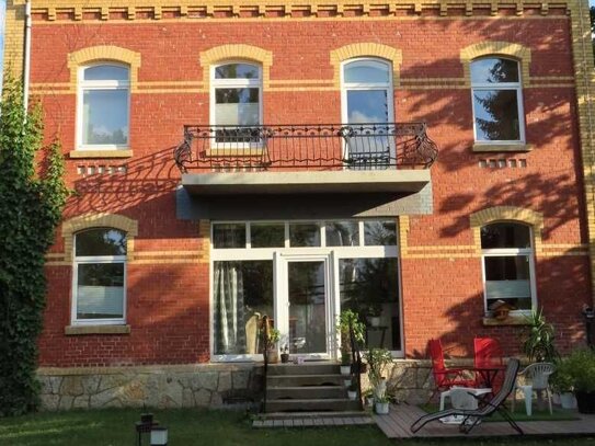 Interessantes Mehrgenerationenhaus in Zeulenroda mit Garten, Garagen und Carport zu verkaufen