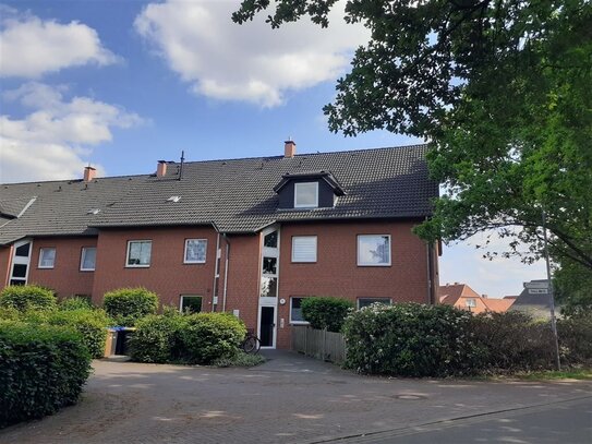 Schöne Erdgeschosswohnung mit großer Terrasse