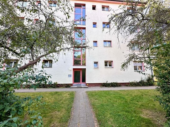 Wohnen mit Abendsonne: 2-Zimmer-Wohnung mit Westbalkon und Parkplatz