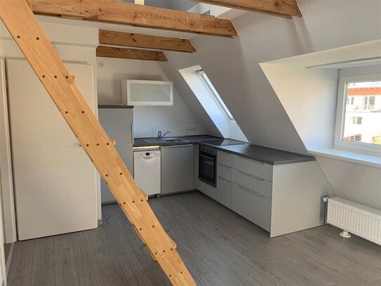 Begehrte Lage Kiel-Wik! Modern renovierte Wohnung mit dem besonderen Flair!