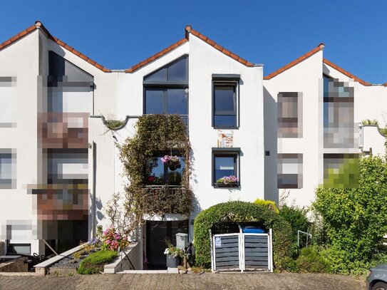 Modernes Split-Level-Haus mit Garage und 2 Stellplätzen in Leverkusen-Steinbüchel