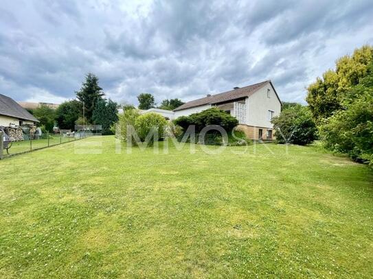 Einfamilienhaus mit großem Garten!