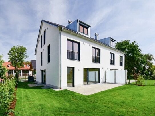 große DHH mit Garten, Garage und Carport in ruhiger Lage