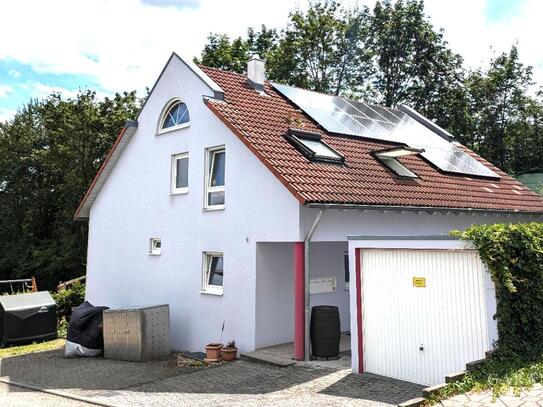 !!! Exklusives Mehrgenerationenhaus in Remseck-Aldingen - Ihr Traumhaus für die ganze Familie !!!