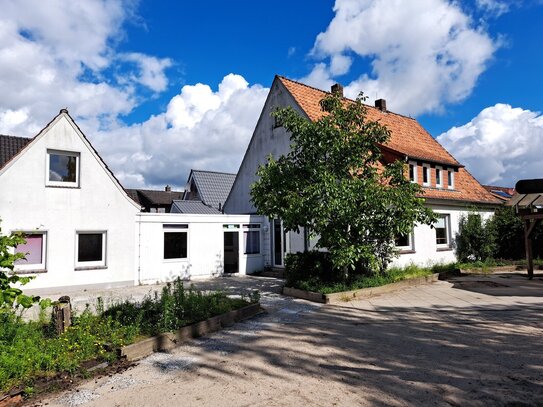 Baugrundstück mit Altbestand in Oldenburg- Alexandersfeld