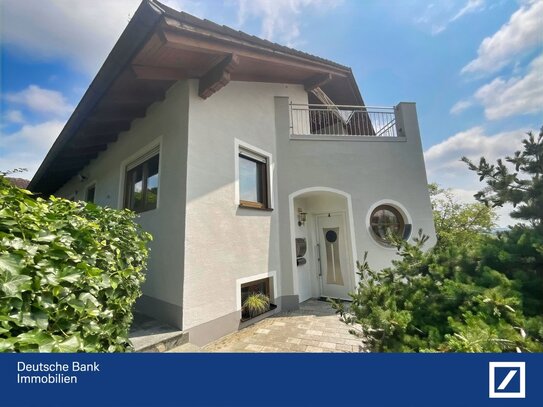 ** Traumfernblick - Wohnhaus mit 3-4 Einheiten, PV-Anlage usw...** Perlesreut