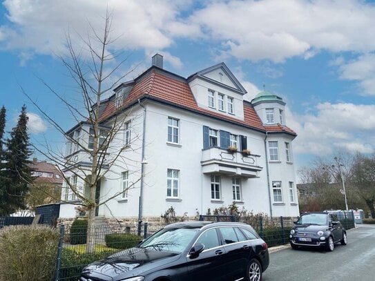 Wunderschöne Altbauwohnung mit Einbauküche und Stellplatz in Coburg