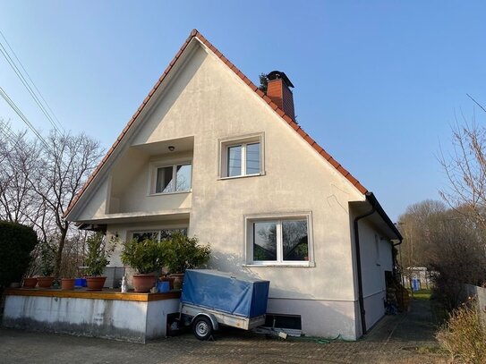 Einfamilienhaus mit vorgenommener Kernsanierung im Bezirk Eimsbüttel zu verkaufen