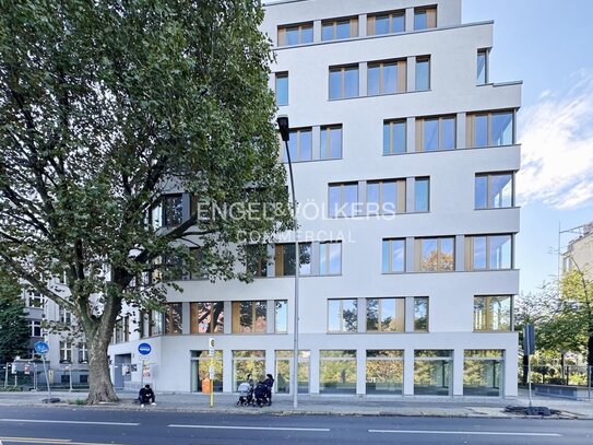 Erstbezug in Mitte: Top-Büro mit Terrasse