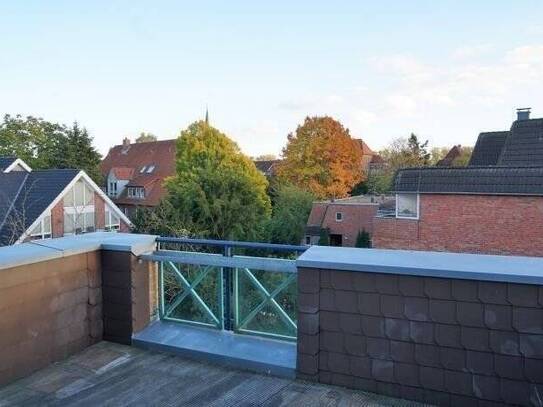 Zentrale, ruhige Lage mit Dachterrasse - Provisionsfrei