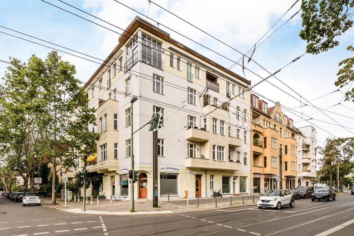 Sonnige 3 Zimmer im Dachgeschoß im saniertem Altbau? - Photo 1