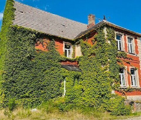 Sanierungs-Mehrfamilienhaus, in Stavenhagen, zu verkaufen