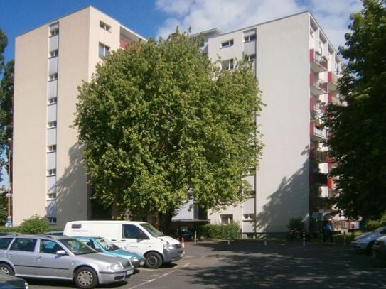 2-Zimmerwohnung mit schöner Aussicht & Balkon