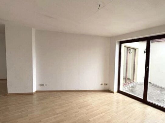 Sehr schöne 3-R-Wohnung. ca.87 m² im DG/4.OG mit sonnigen Balkon zu vermieten.