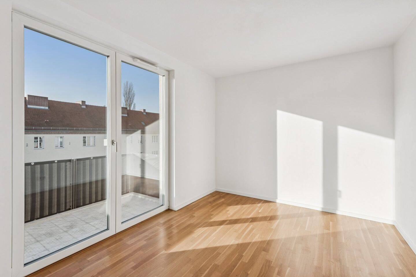 Dein neues Zuhause! Moderne 2-Zimmer Wohnung mit EBK - Foto 1