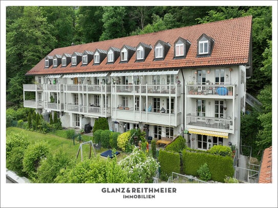 Alpenblick trifft Altstadt - Charmante Gartenwohnung auf zwei Ebenen