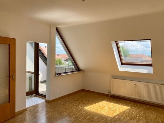 Sofort bezugsfrei! Attraktive 2-Zi.-Wohnung mit Loggia in Kandel!