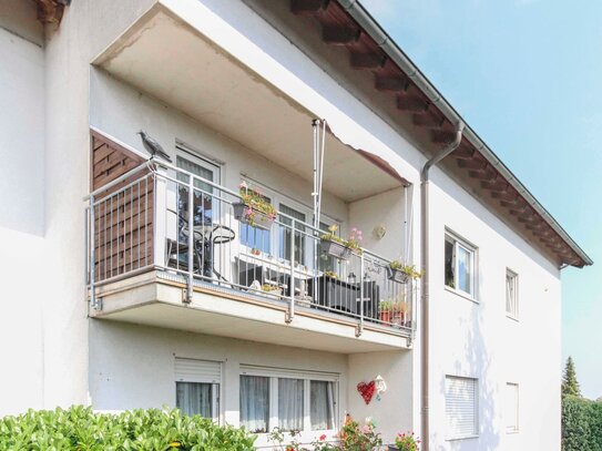 Frisch renovierte 3-Zimmer-Wohnung mit Balkon und Stellplatz- sofort bezugsfrei