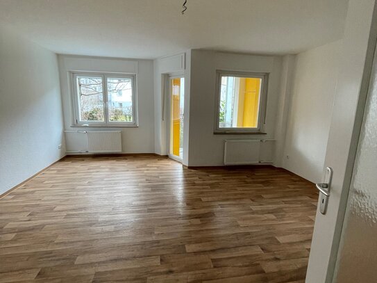 Frischrenovierte 1-Zimmer-Wohnung mit Balkon!