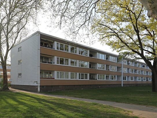 Willkommen im neuen Zuhause - ruhig gelegene 3-Zimmer-Wohnung mit Balkon // 1.OG rechts