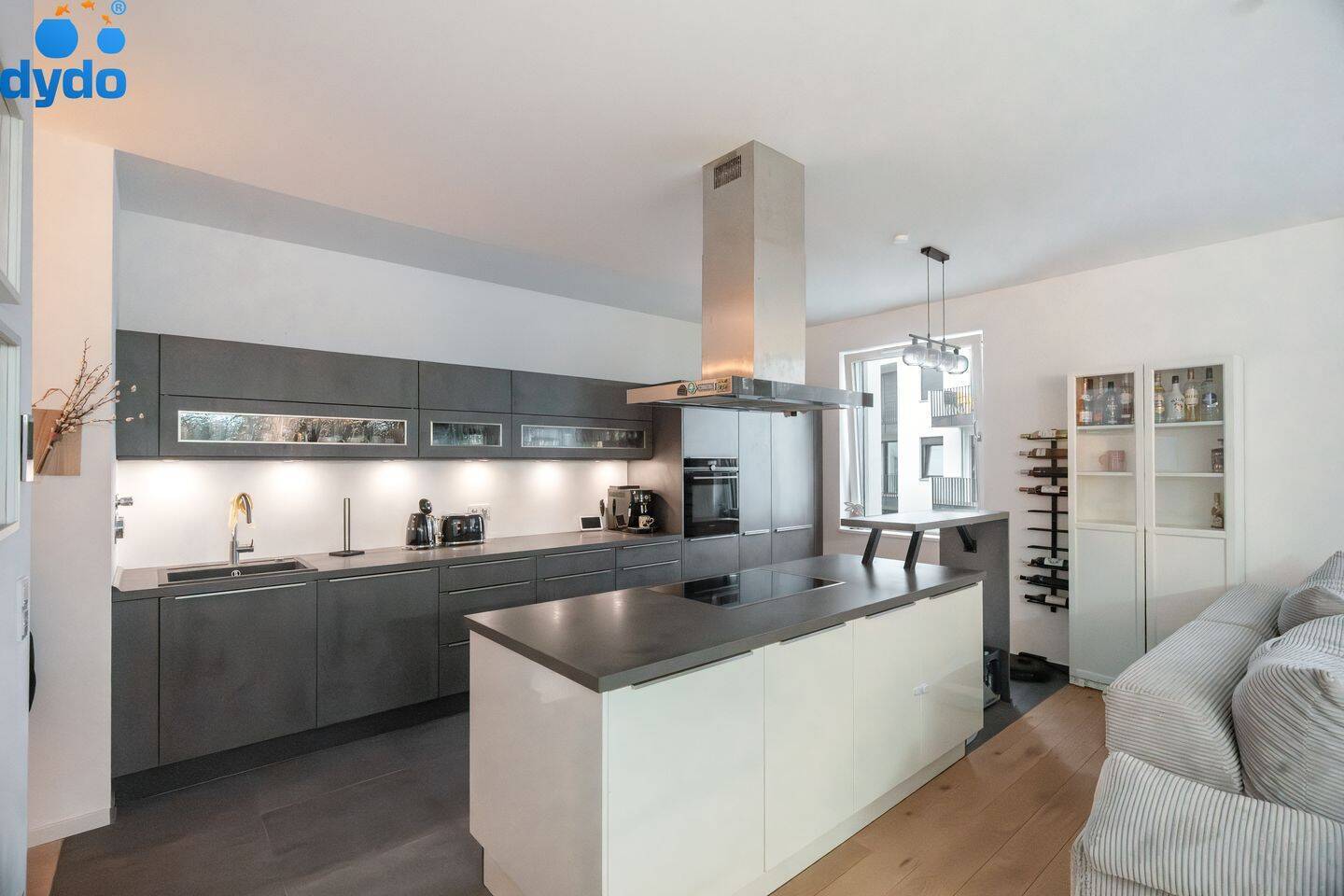 !! Diese wunderschöne helle 3-Zimmerwohnung wartet auf Sie !! + Einbauküche - Photo 1