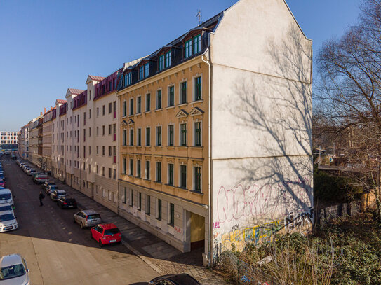 Denkmalschutz im Leipziger Osten - 3 Zimmerwohnung mit grünem Hofblick