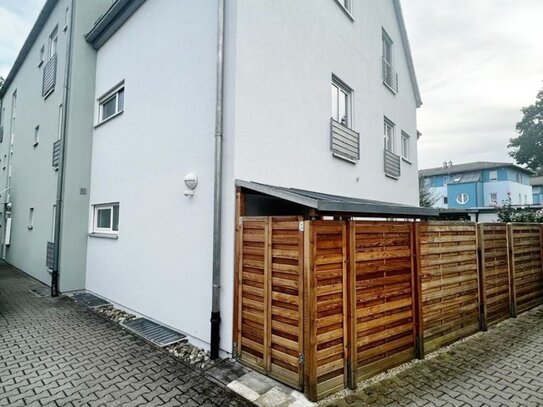 2-Zimmer-Erdgeschoss-Wohnung mit Terrasse, Garten und Carport