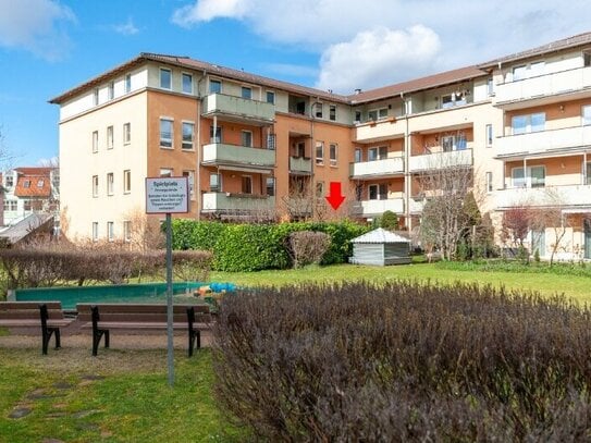 Blasewitz - 3-Zimmer-Wohnung mit Terrasse, kl. Gartenanteil und 2 TG-Stellplätzen