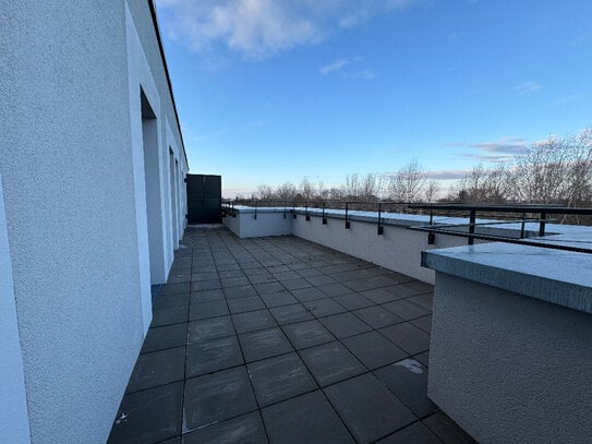 Beeindruckende 2 Zimmer Wohnung im modernen Neubau-Erstbezug mit Terrasse