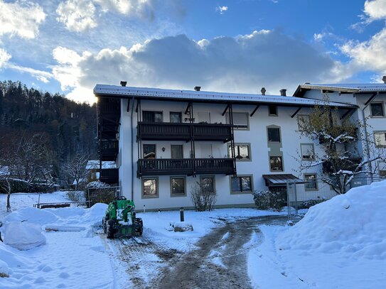 2-Zimmer-Erdgeschosswohnung mit Süd-Ost-Terrasse am Stadtrand von Bad Reichenhall