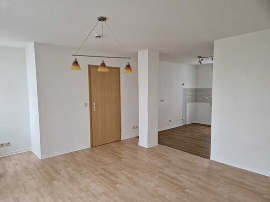 Hübsche 2-Zimmer-Wohnung mit Terrasse in zentrumsnaher Lage von Zeulenroda zu vermieten