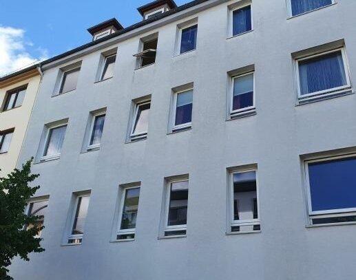 Gemütliche 2,5 Zimmer Wohnung mit Balkon