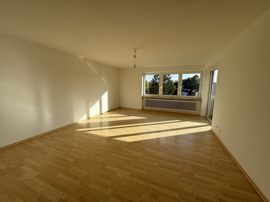 PROVISIONSFREI: schöne 3 ZKB, ca. 100m2 NF/WF, Keller, Stellplatz, Weitblick, zentrale Lage, uvm.