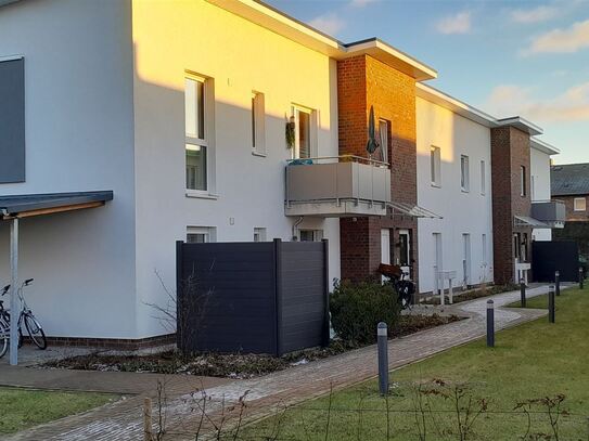 Moderne Wohnung im 1. OG mit Balkon