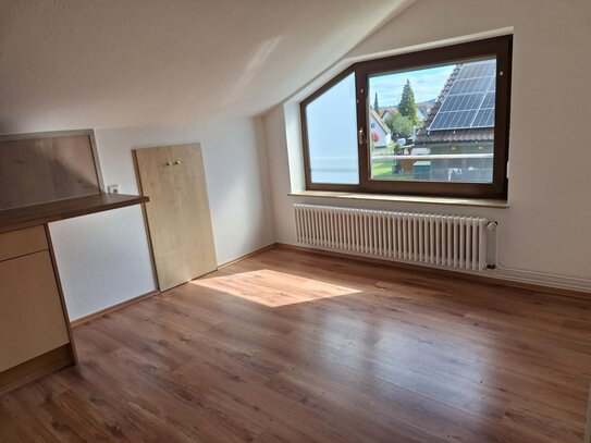 moderne 3 Zimmer Dachgeschosswohnung