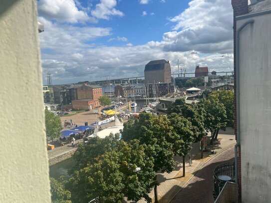 3 Raumwohnung mit Hafenblick zu vermieten!