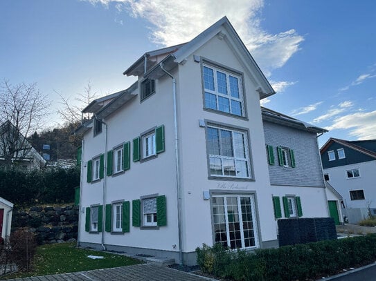 Traumhafte 3 Zimmerwohnung in moderner Neubauvilla