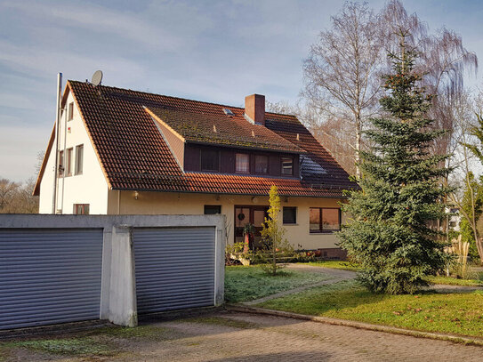 Außergewöhnliches Anwesen mit vielen Extras - Paradiesgarten, Balkon, Badeteich, Wintergarten...