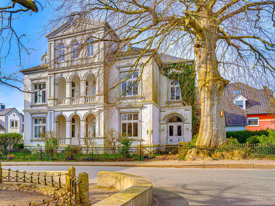 Charmante 5,5-Zimmer im DG in Glücksburg mit Altbau-Charme, modernisierter Küche und Wasserblick