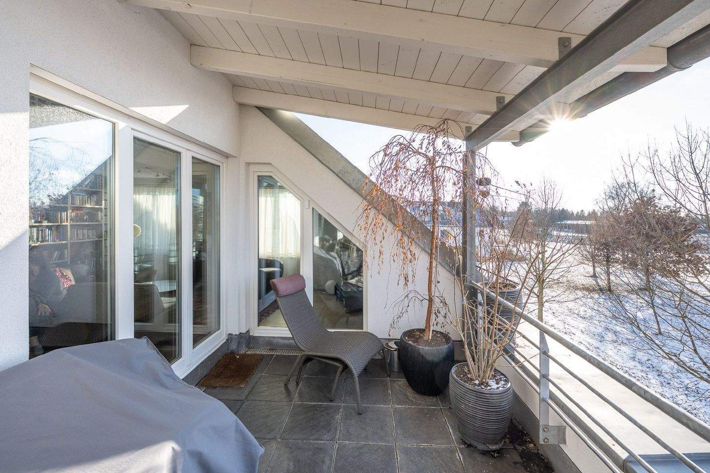 AIGNER - Lichtdurchflutete Maisonette mit Weitblick ins Grüne