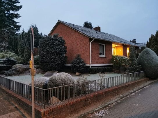 Elternhaus noch gut erhalten und mit vielen Möglichkeiten zur Modernisierung