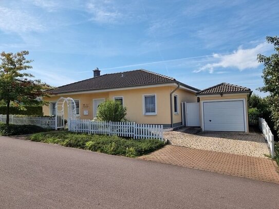 Einzugsfertiger Winkelbungalow mit Garten und Garage nähe Trier/Hochwald/Lux!