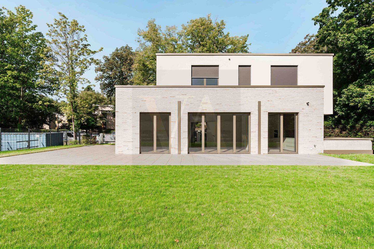 Wohnen auf höchstem Niveau : Exklusive Villa direkt am Großen Wannsee - Photo 1