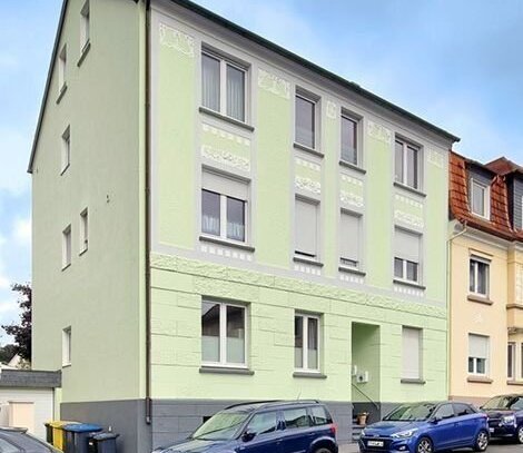 Auch für Kapitalanleger geeignet. Gepflegte 2 Zimmer Dachgeschoßwohnung mit Loggia