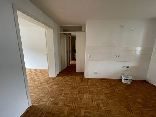 Wunderschöne Wohnung mit Parkett sucht neuen Mieter!!!