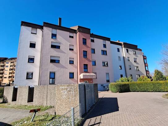 **Schöne Dreiraumwohnung mit Balkon und Stellplatz, KAUFEN statt mieten!!***