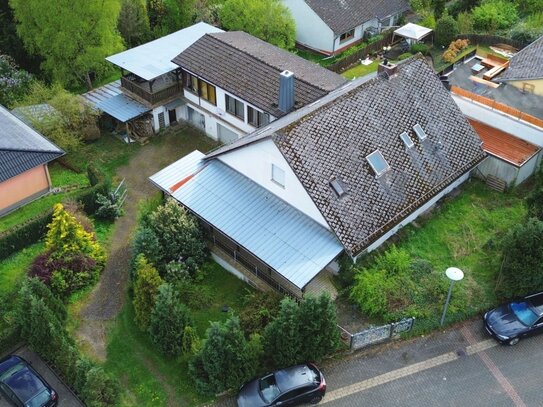 Handwerkerhaus für zwei bis drei Familien + Lagerfläche + Garagen Nähe A3 Neustadt