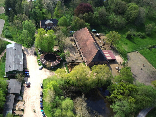 Idyllische Lage am Kanal im Speckgürtel von Kiel