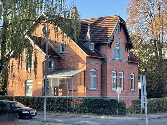 Charaktervolles Zwei-Familienhaus in Sarstedt