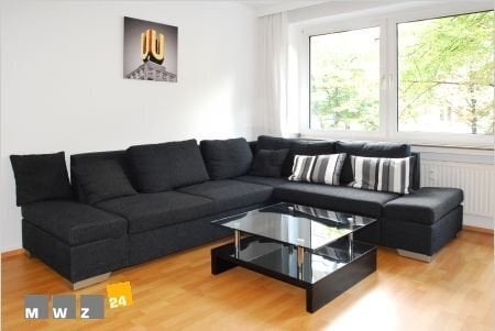 Friedrichstadt/ Innenstadt: Sehr zentral und trotzdem ruhig gelegene 2 Zimmer Wohnung mit Balkon.